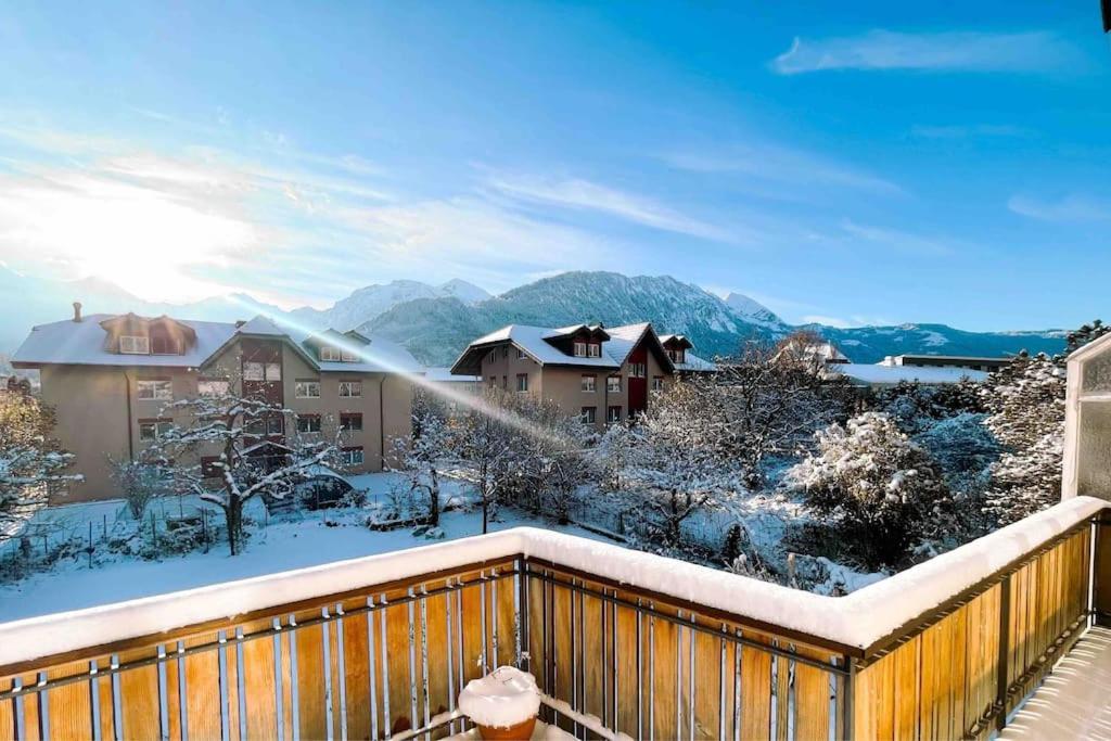-The Urbanist- Mountainview Parking Garden 3Bd Villa Unterseen Exterior photo